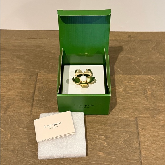 NWT Kate Spade Make It Pop Gold Floral Covered Box - Picture 7 of 8